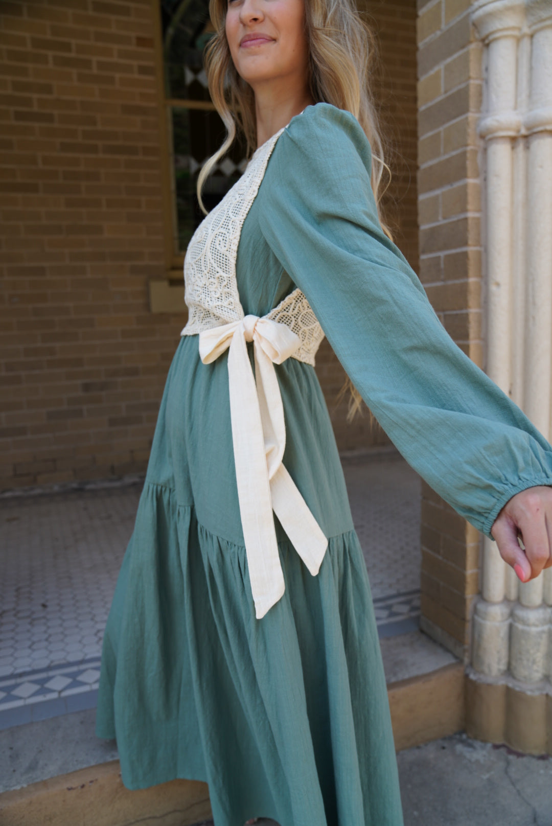 ROMANTIC WALKTHROUGH THE CITY CROCHET OVERLAY MAXI DRESS