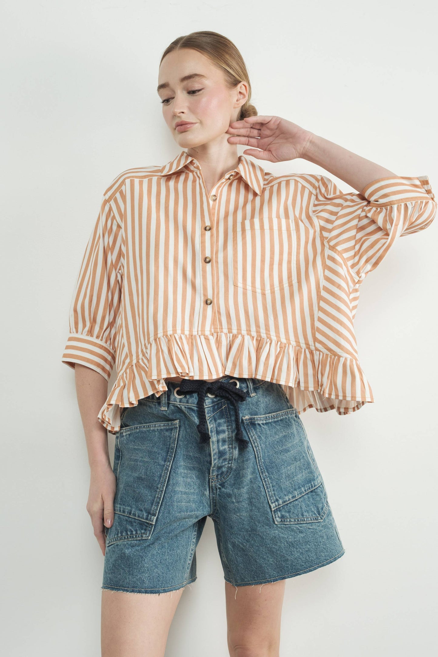 STRIPE RUFFLE HEM SHIRT