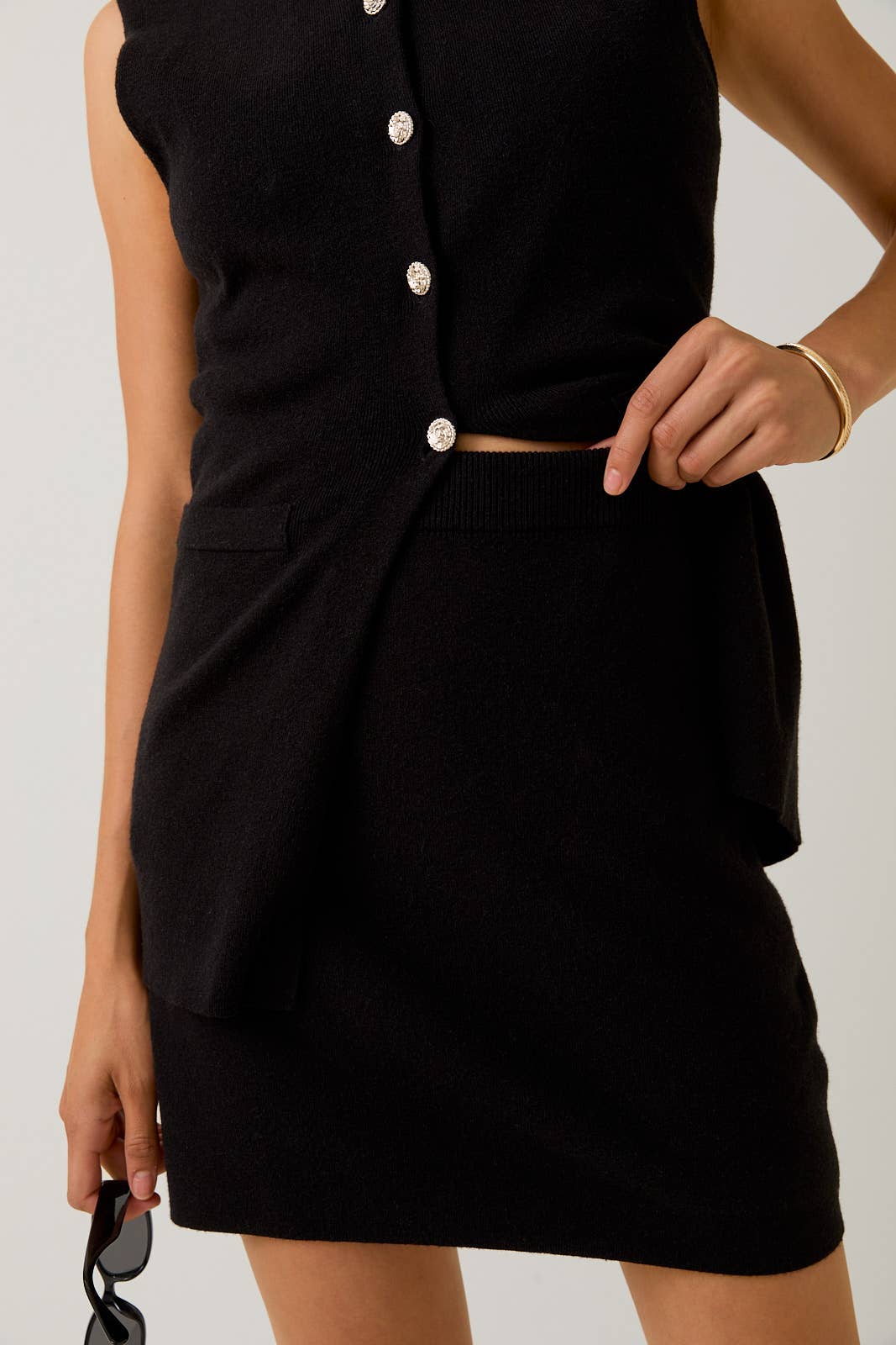 POWER SHOULDER BUTTON UP KNIT VEST & SWEATER SKORT