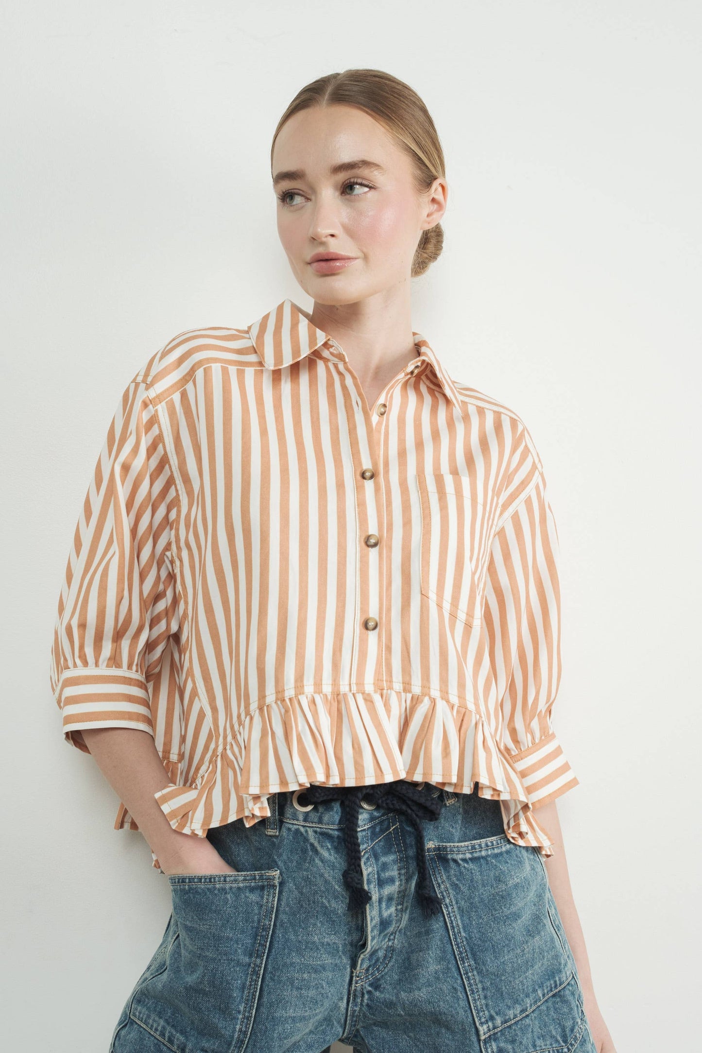 STRIPE RUFFLE HEM SHIRT