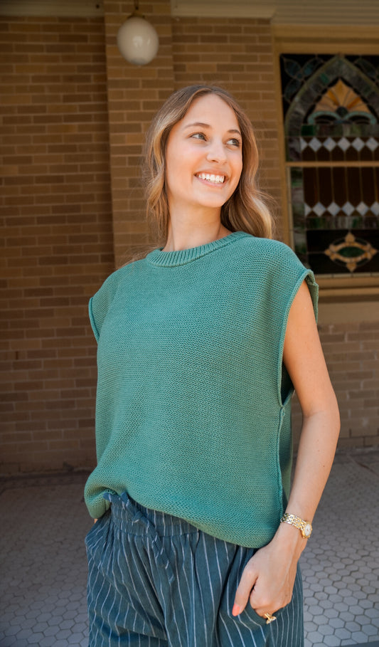 EFFORTLESS ESSENTIAL LOOSE FIT EXPOSED SEAM SWEATER VEST TOP