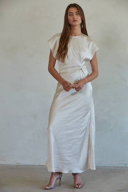 L7667 | Woven Polyester Spandex Satin Short Sleeve Maxi