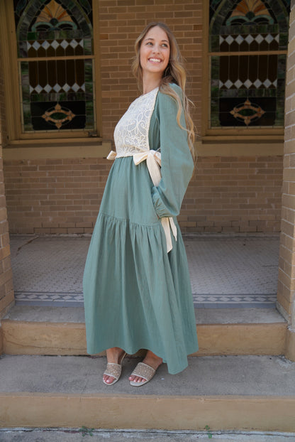 ROMANTIC WALKTHROUGH THE CITY CROCHET OVERLAY MAXI DRESS