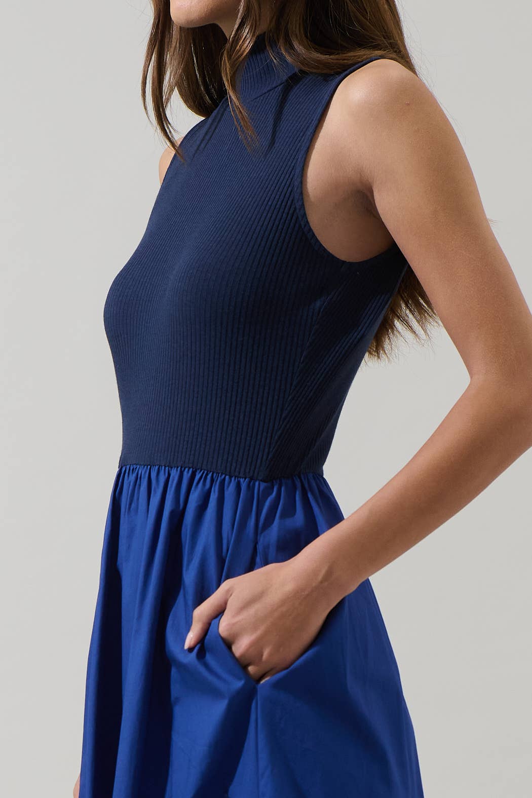 Grady Sleeveless Midi Dress