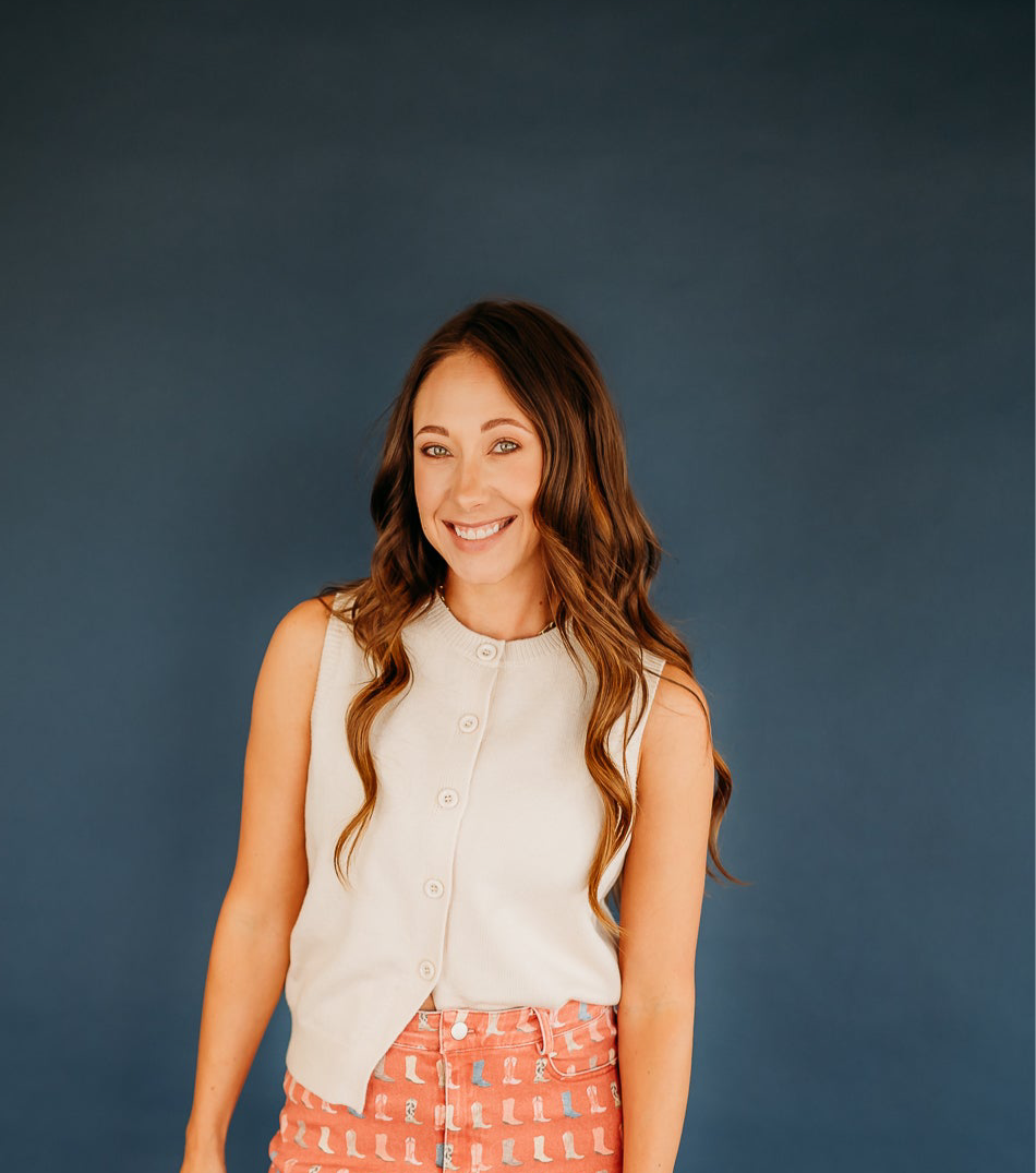 SLEEVELESS BUTTON FRONT SWEATER TOP