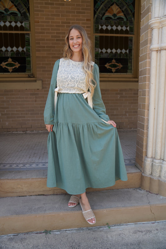 ROMANTIC WALKTHROUGH THE CITY CROCHET OVERLAY MAXI DRESS