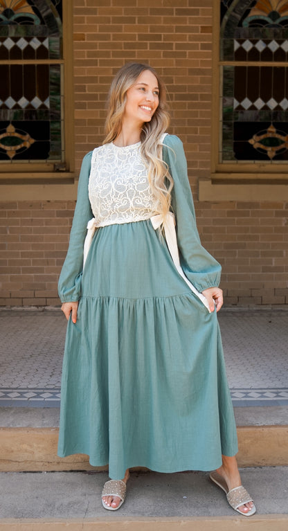 ROMANTIC WALKTHROUGH THE CITY CROCHET OVERLAY MAXI DRESS
