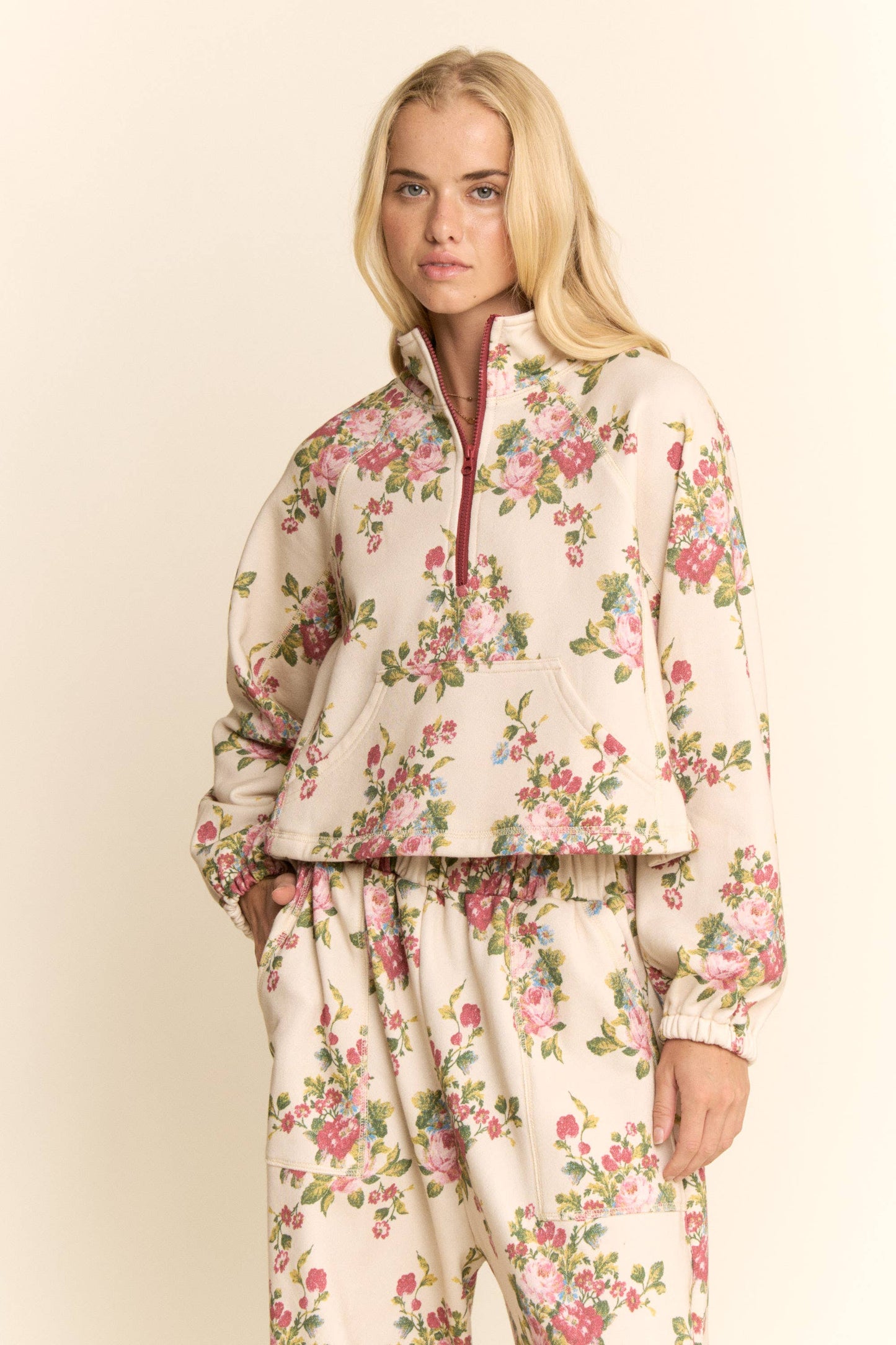 FLOWER BOUQUET SPORT TOP ELASTIC WAIST PANTS SET