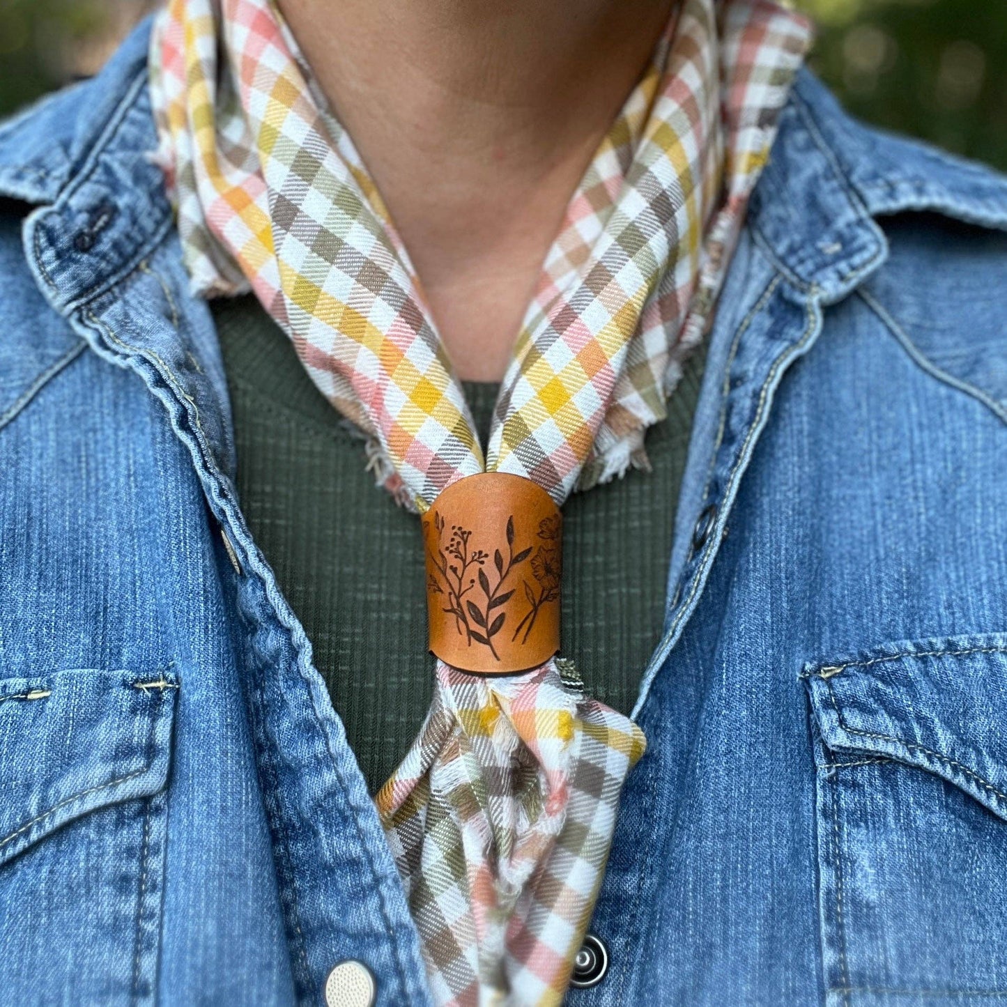 Bandana Slide - Vintage Tan Leather - Wildflowers